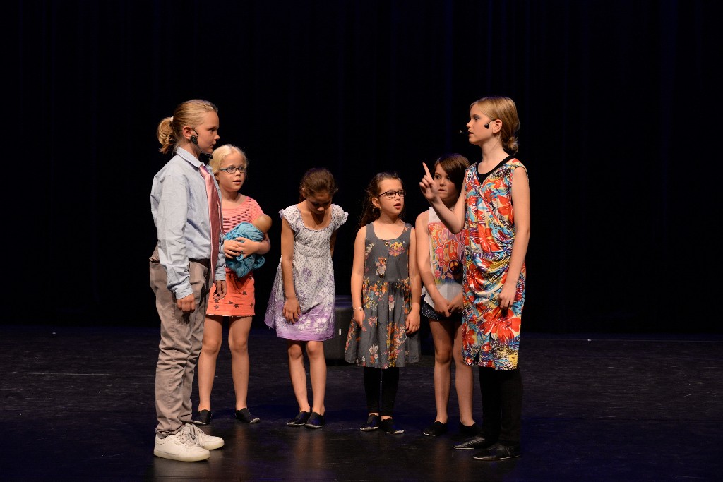 ../Images/Musical Nanny de Vries 171.jpg